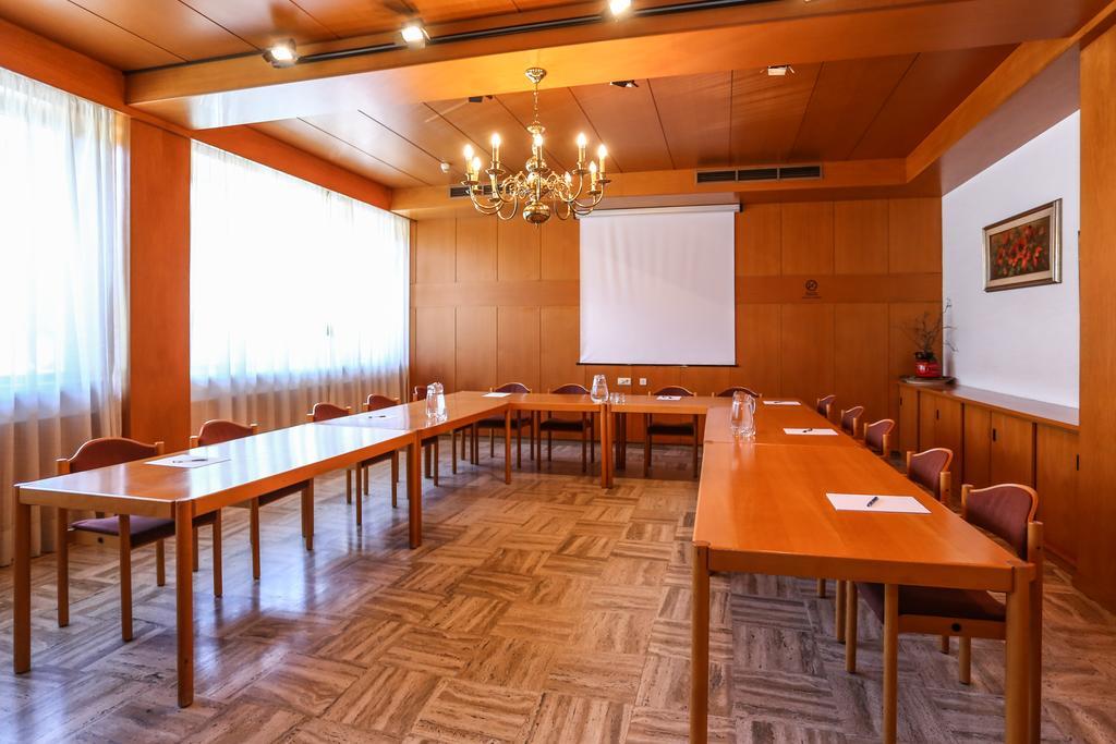 Bio Hotel Kaufmann Ora / Auer Dış mekan fotoğraf